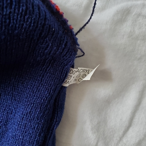 New England Patriots Bud Light Football Toque - Picture 6 of 6